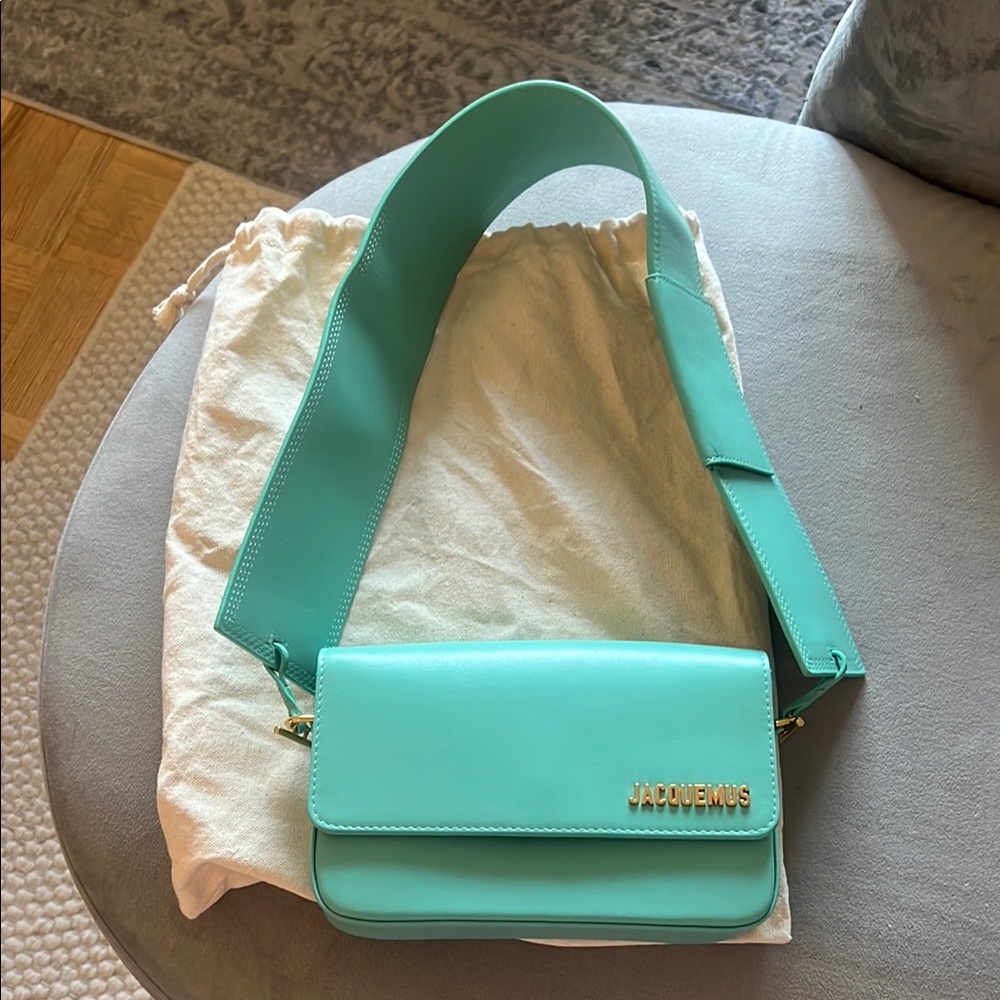 Jacquemus light turquoise le Carinu bag with Gold Hardware- like new
